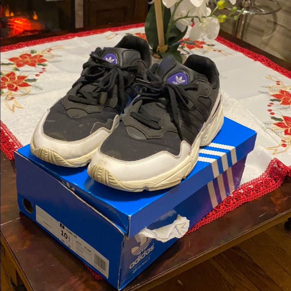 Adidas yung 96
